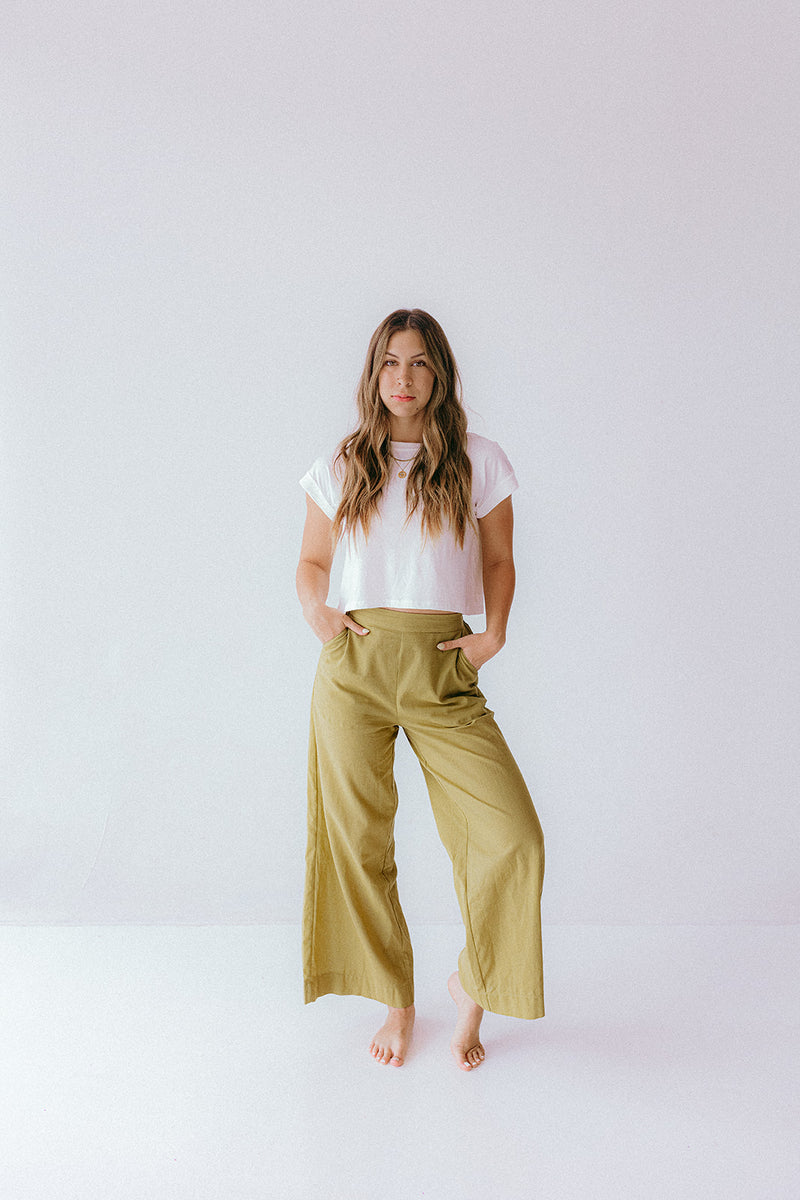 Noemi set in Grass Green