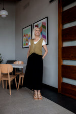 Hulvey Linen Skirt in Black