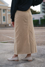 Tambien Corduroy Skirt