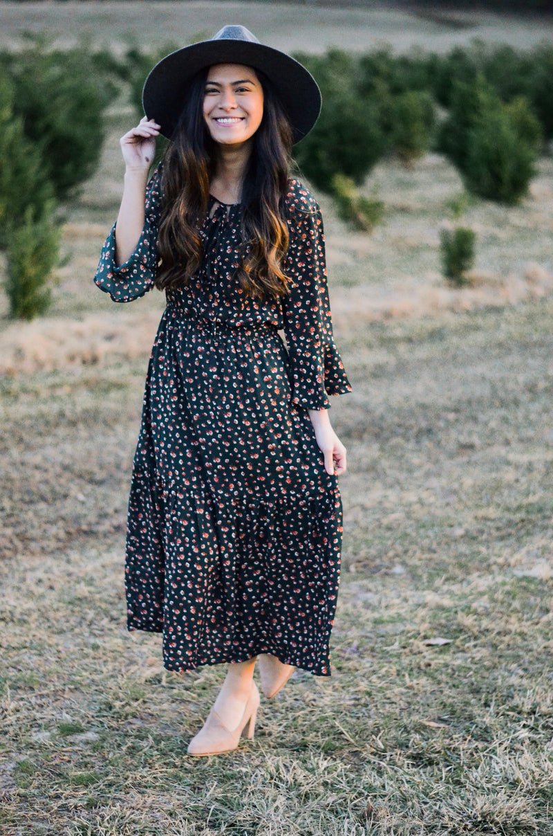 The Savannah Floral Maxi Dress in Forest Green – Vence & Co.