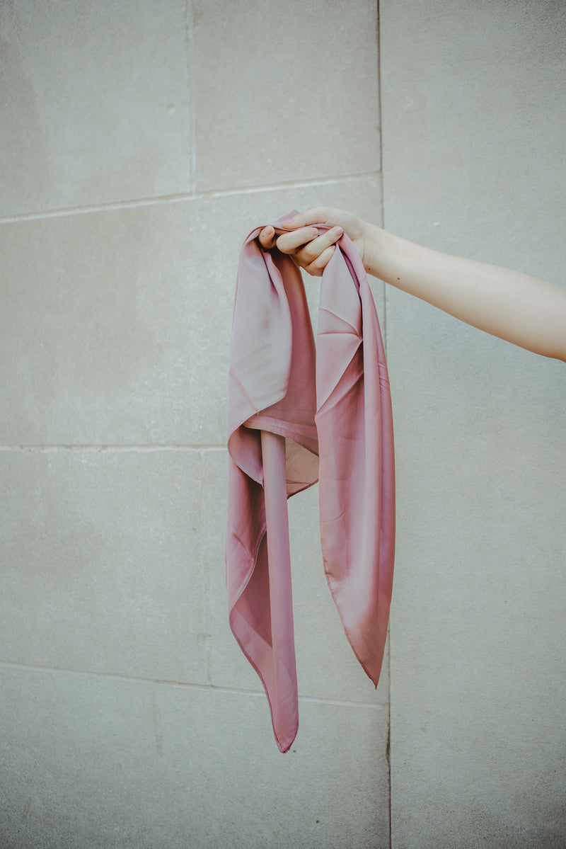 The Russell Mauve Neck Scarf